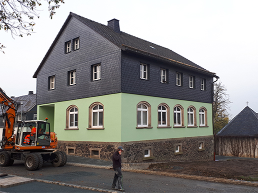 HTS Plan GmbH Gebäudesanierung Alte Schule Birnbaum nachher